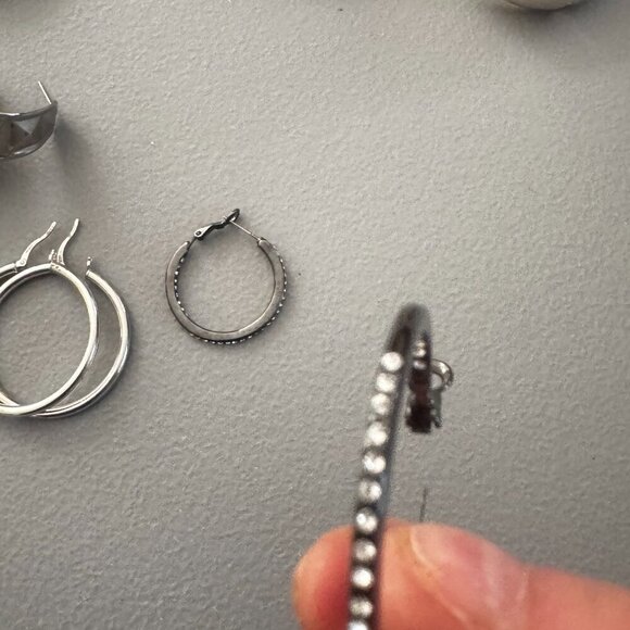 Lot of Silver Hoop earings great condition - Picture 5 of 9